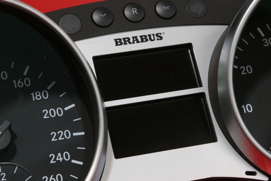  Mercedes-Benz GL-Class by Brabus 2007 года  (фото 2 из 13)
